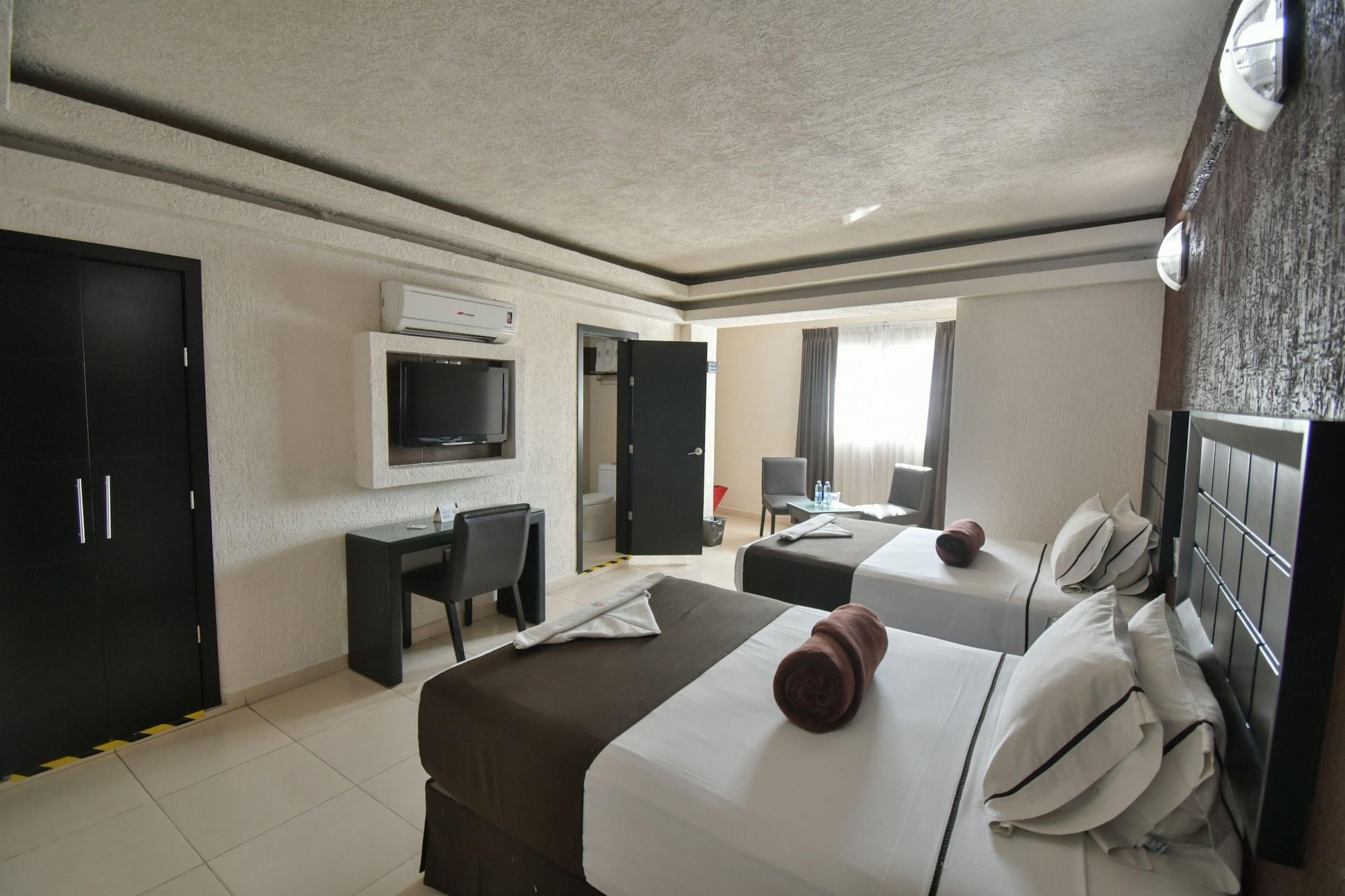 Hotel Portonovo Plaza Centro Guadalajara Bagian luar foto