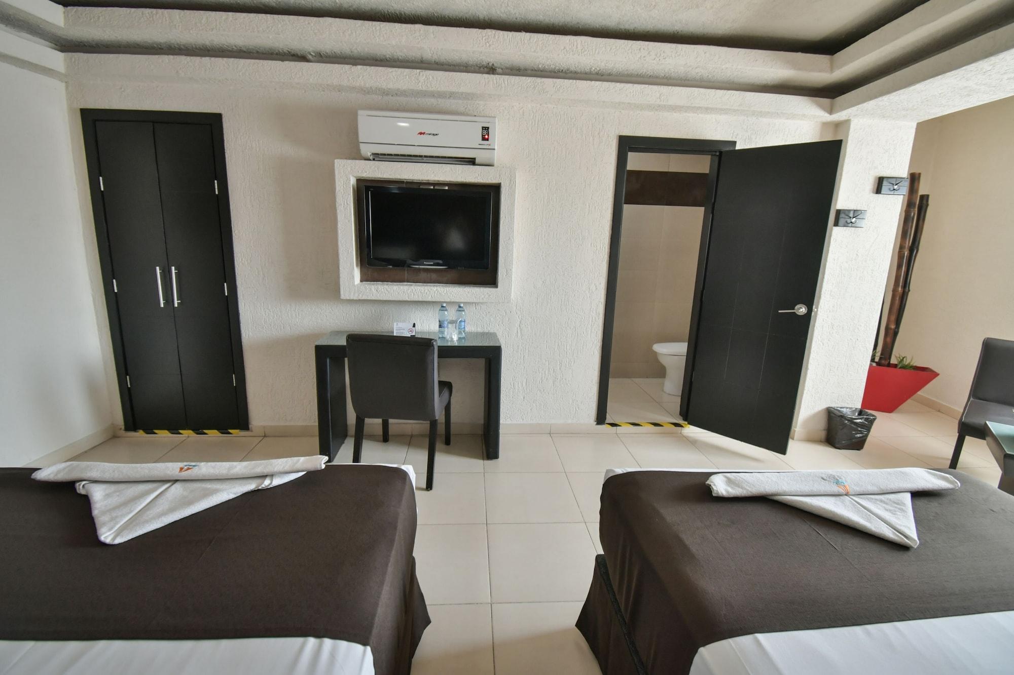 Hotel Portonovo Plaza Centro Guadalajara Bagian luar foto