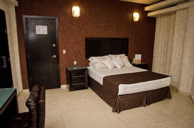 Hotel Portonovo Plaza Centro Guadalajara Bagian luar foto