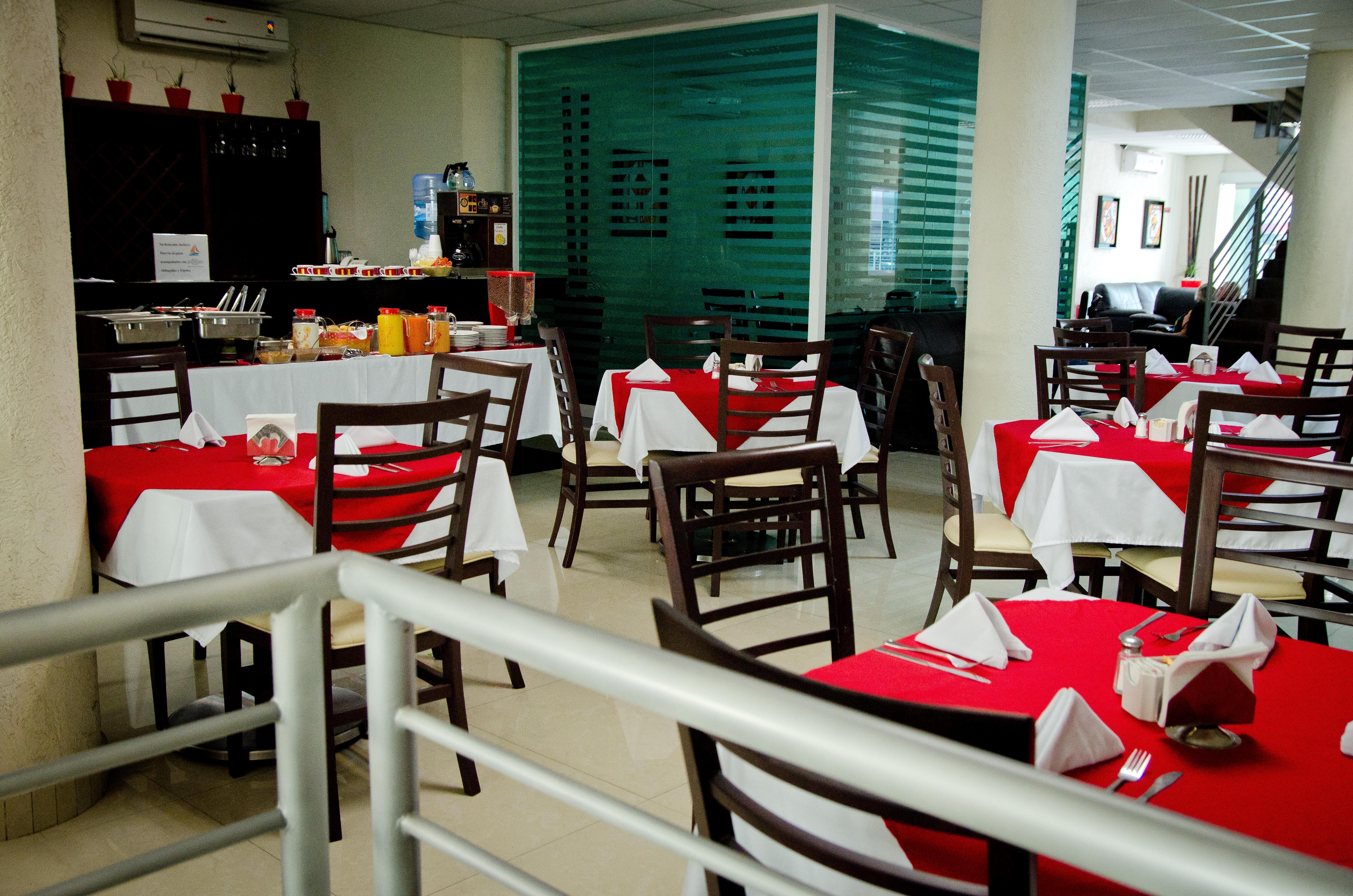 Hotel Portonovo Plaza Centro Guadalajara Bagian luar foto