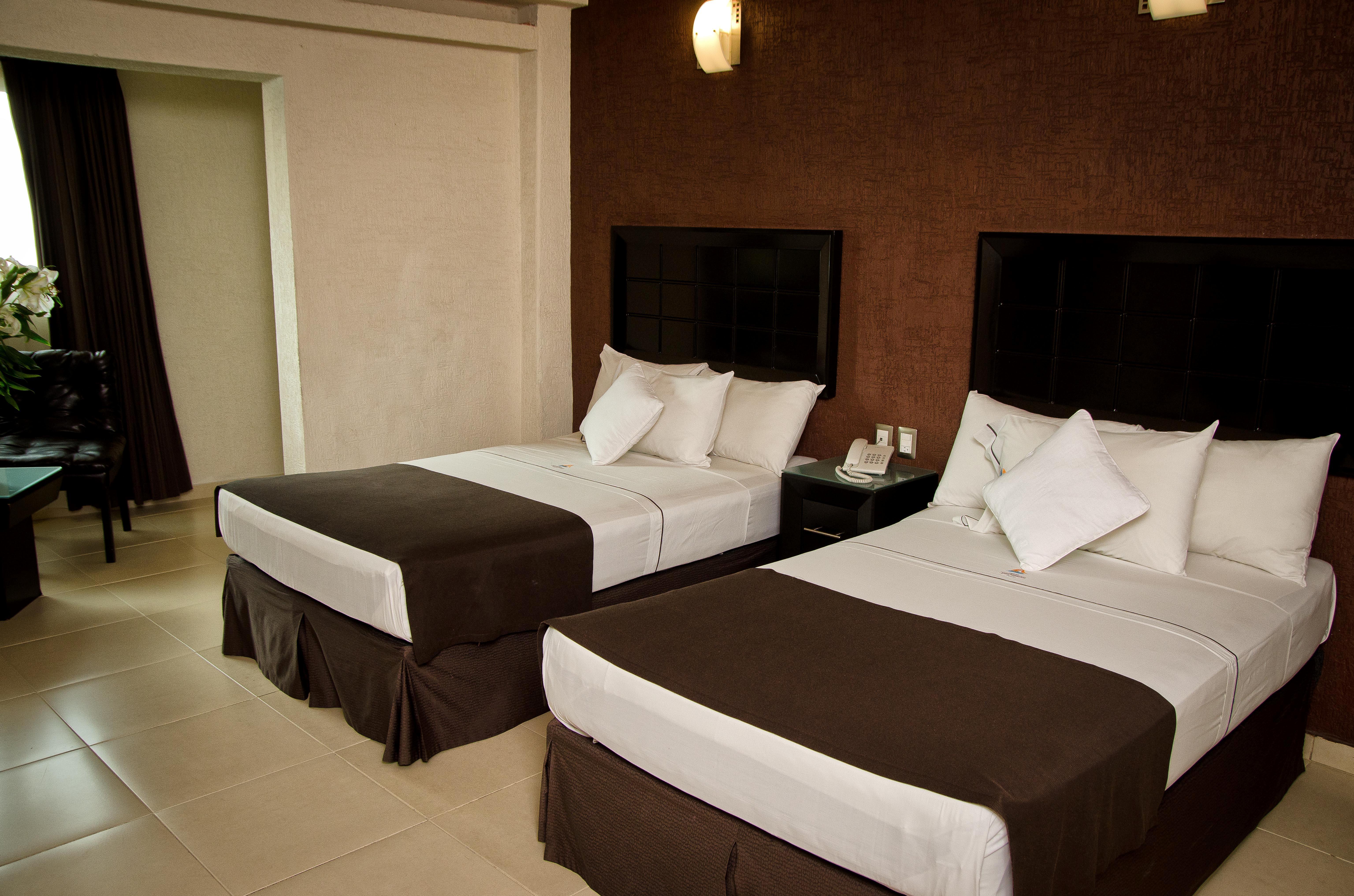 Hotel Portonovo Plaza Centro Guadalajara Bagian luar foto