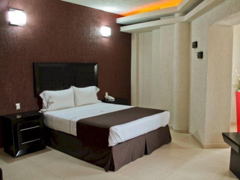 Hotel Portonovo Plaza Centro Guadalajara Bagian luar foto