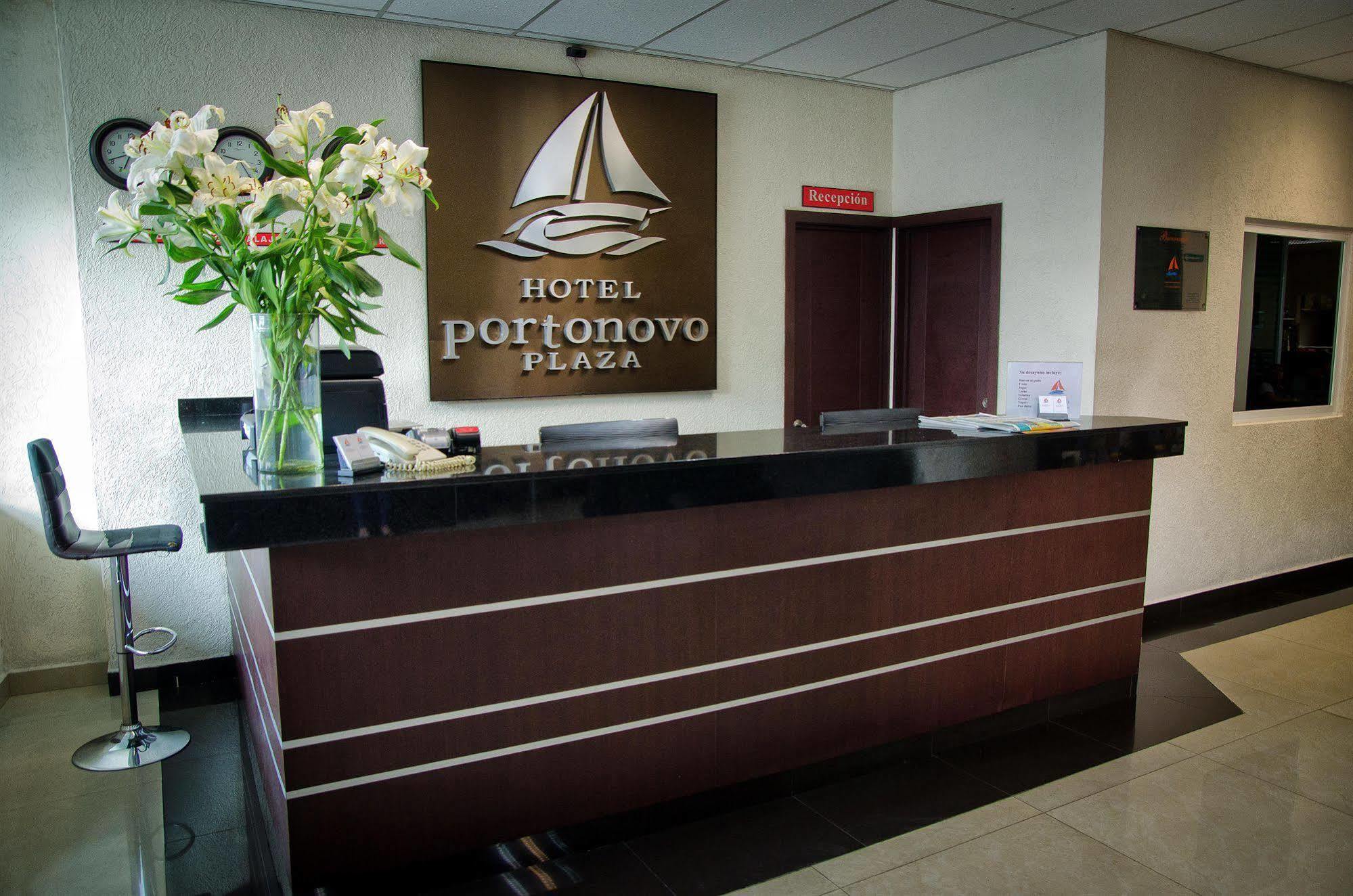 Hotel Portonovo Plaza Centro Guadalajara Bagian luar foto